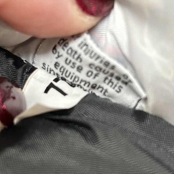 Revgear Boxing Gloves 12-OZ Pro Training Durable Black White - Picture 12 of 13